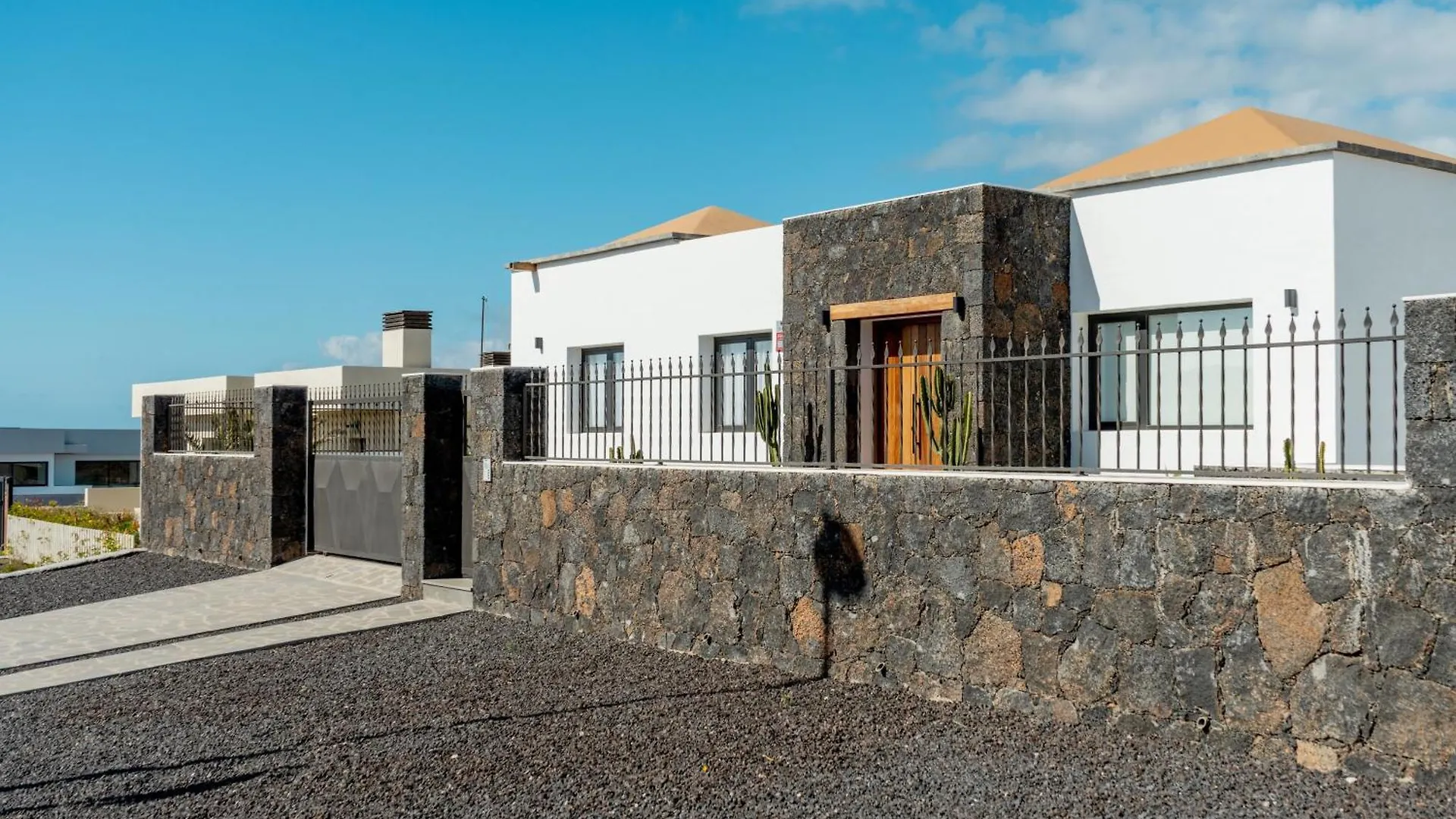 Sea Breeze Pool, Amazing View, Air Conditioning (Adults Only) Corralejo